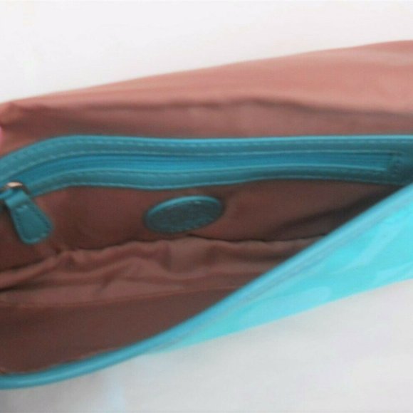 Dana Buchman Charleston Clutch Shoulder Wristlet - Picture 3 of 4